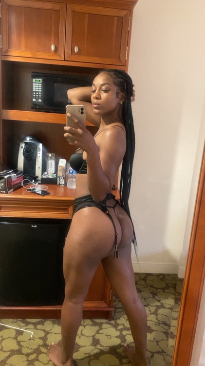 NicoleLover_escort_image