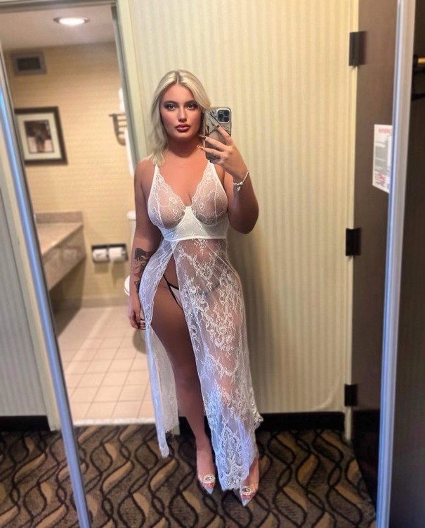 AmberMonroe1009_escort_image