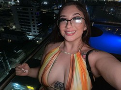 Adoring_Athena_escort_image