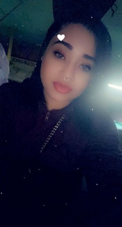 Vanessabombshell_escort_image