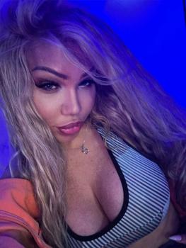 SUMMER _escort_image