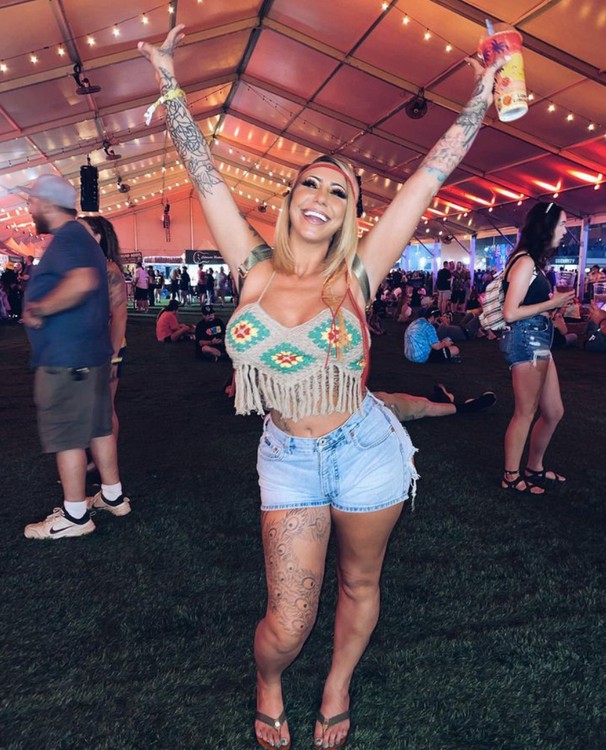 KellyBarbie143_escort_image