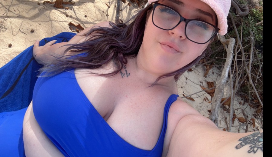 Bella.bandz_escort_image