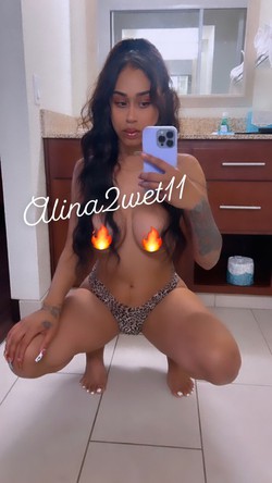 Alina2wet11_escort_image