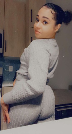 Vanessabombshell_escort_image