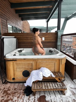 Genagem1_escort_image