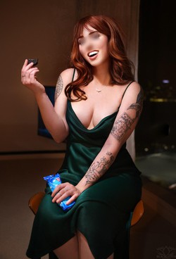 ellesutton_escort_image