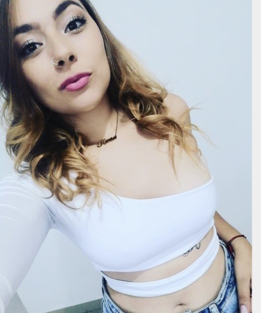 Image - 1 of Liliana