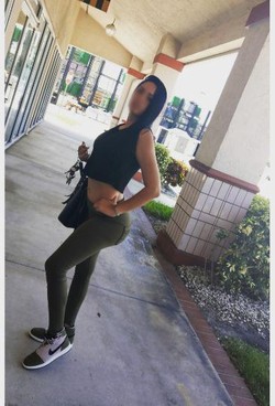 Image - 1 of claudiaKaselli